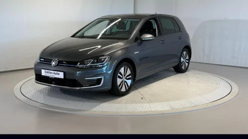 VOLKSWAGEN GOLF E-golf 136 hk ACC/Kamera/V-pumpe/Carplay/Led/Dab+