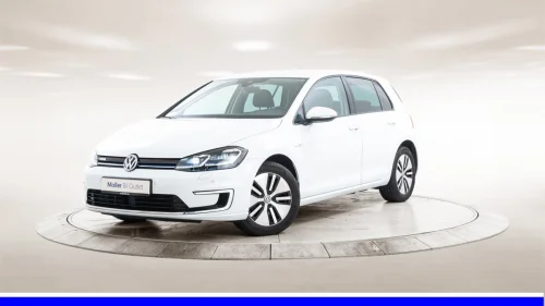 VOLKSWAGEN GOLF 136hk - R.kam, ACC, Navi, Sikkerhetspk