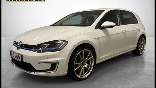 VOLKSWAGEN GOLF EU.05.2026.2WD|KLIMA|ISOFIX|VELHOLDT|R.KAMERA|LAV KM+++