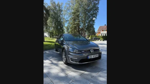 VOLKSWAGEN GOLF E-Golf exclusive, Skinn, Dynaudio, Ryggekam, Keyless ++
