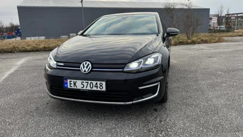 VOLKSWAGEN GOLF 300KM-1 EIER-ACC-SKINN-ACTIVE INF-NAVI-KAMERA-NORSK