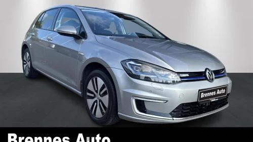 VOLKSWAGEN GOLF / Navi / Bluetooth /ACC / Ny eu