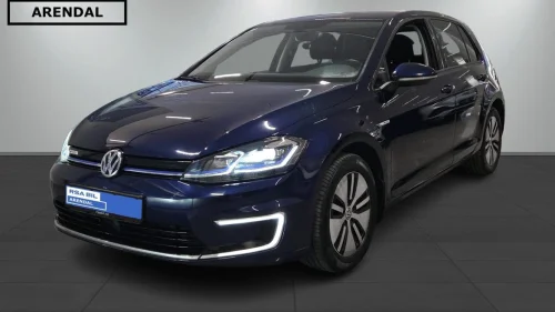 VOLKSWAGEN GOLF E-Golf/Exclusive/Skinn/Dynaudio/Activeinfo/Kamera