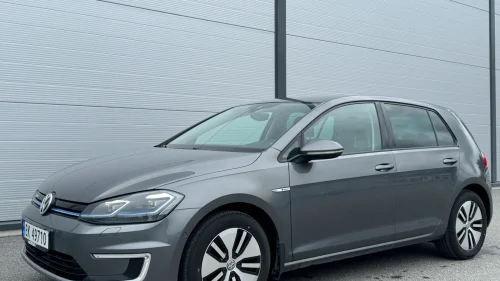 VOLKSWAGEN GOLF E-Golf 300km
