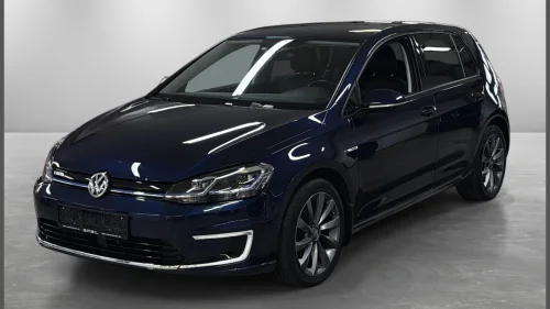 VOLKSWAGEN GOLF e-Golf 136Hk Skinn Varmepumpe ACC Navi R.Kamera EU09/27