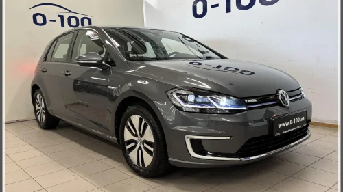 VOLKSWAGEN GOLF e-Golf/300 km/Full historikk/KUN 72100 km/EU 04.27