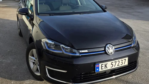 VOLKSWAGEN GOLF 2017