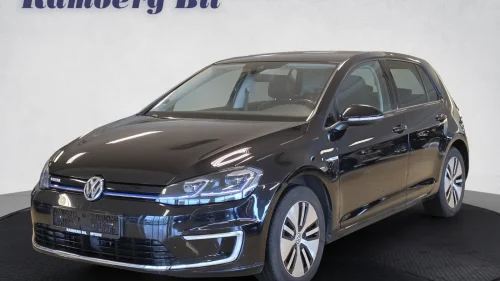 VOLKSWAGEN GOLF 230Km Exclusive Active Info Skinn Varmepumpe Norsk