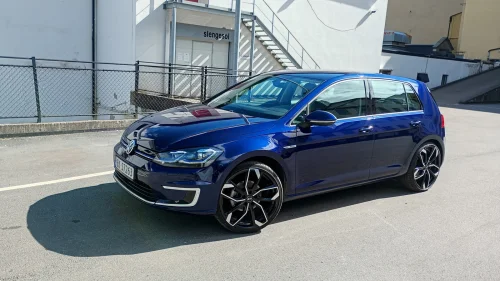 VOLKSWAGEN GOLF Volkswagen E-Golf (ny eu-kontroll)