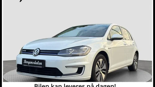 VOLKSWAGEN GOLF 300km, Meget godt utstyrt bil, AID, Keyless, Garanti!