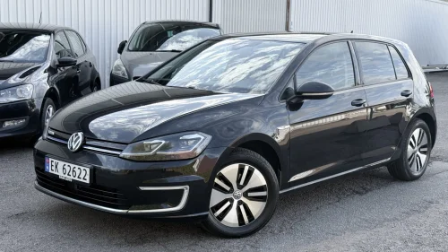 VOLKSWAGEN GOLF e-Golf | Navi | Cruise | R.Kam++
