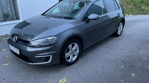 VOLKSWAGEN GOLF ADAPTIV CRUISEKONTROLL KEYLESS VINTERPAKKE VARMEPUMPE R
