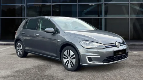 VOLKSWAGEN GOLF R-kamera/Varmepumpe/Adaptiv Cruise/ EU-2028/ DAB+