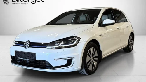 VOLKSWAGEN GOLF 300km Facelift Highline Dynaudio Kamera AID Skinn EU27+