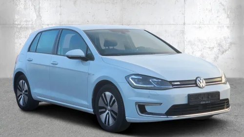 VOLKSWAGEN GOLF 300km Norskbil ACC Varmepumpe Navi Kamera Keyless