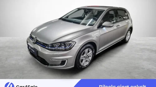 VOLKSWAGEN GOLF 300km / ACC / Kamera / Norsk / V.Pumpe / Navi ++