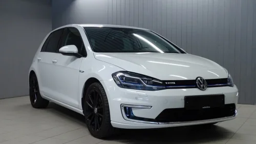 VOLKSWAGEN GOLF Exclusive 100KW
