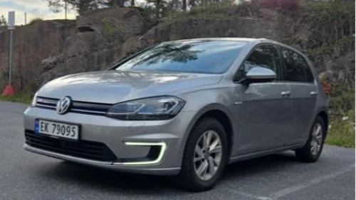 VOLKSWAGEN GOLF 136HK NORSK KAMERA ADAPTIV CRUISE VARMEPUMPE