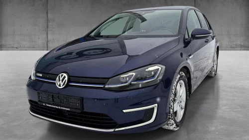 VOLKSWAGEN GOLF Exclusive, Skinn, Digital, 17», ny service