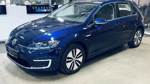 VOLKSWAGEN GOLF EV - 136 HK - SKINN - ACTIVE INFO DISPLAY +++