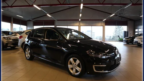 VOLKSWAGEN GOLF 136HK Ryggekamera DigitalDisplay DAB