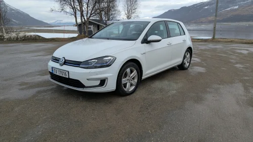VOLKSWAGEN GOLF E Golf