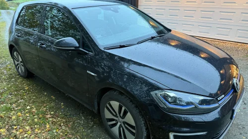 VOLKSWAGEN GOLF Velholdt, fullspekket og klar til bruk!