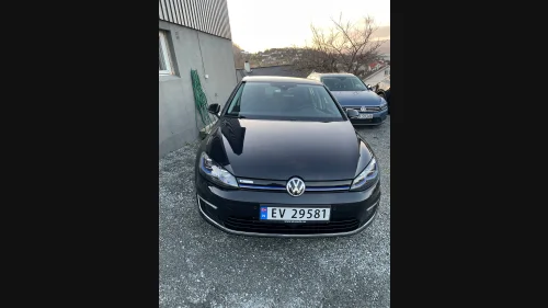 VOLKSWAGEN GOLF E-Golf