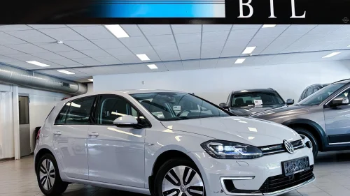 VOLKSWAGEN GOLF E-GOLF KLIMA ACC NAVIGASJON APPLE CARPLAY