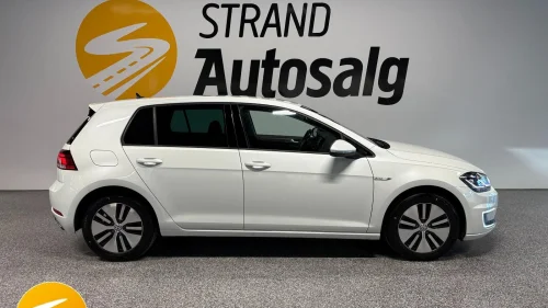 VOLKSWAGEN GOLF Exclusive 136hk Oryx Skinn ActiveInfo Ryggekamera ACC