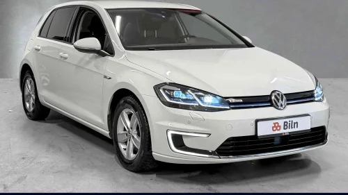 VOLKSWAGEN GOLF e-Golf 136hk /ACC/Keyless/R.kam/Blindsone/Dynamiske LED