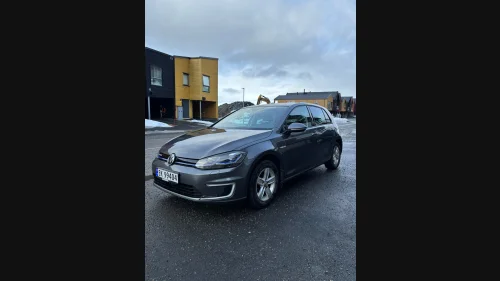 VOLKSWAGEN GOLF E Golf