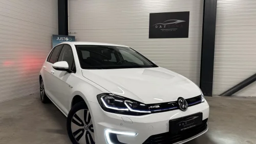 VOLKSWAGEN GOLF e-Golf Exclusive Cockpit/ Skinn/ ACC/ V.Pumpe/ R.Kamera