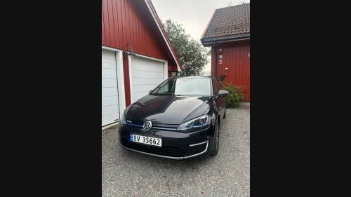 VOLKSWAGEN GOLF Exclusive (K) ACC/Kamera/Skinn/Nvi/DAB/BT