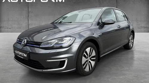 VOLKSWAGEN GOLF Exclusive| 136 hk| 230km WLTP| Skinn| Active Info|