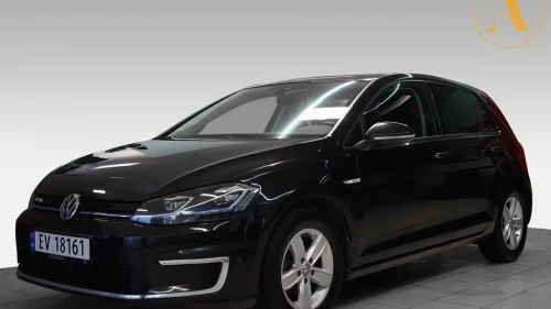 VOLKSWAGEN GOLF 136HK/ADAPTIV CRUISE/NAVI/SPORTSSETER/KAMERA/EU-OK 2028
