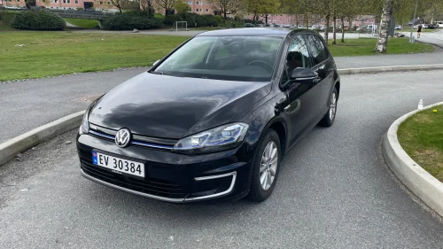 VOLKSWAGEN GOLF FIN BIL NETTOPP EU KUN KJ..43500 SKINN SETER ALU. S/V
