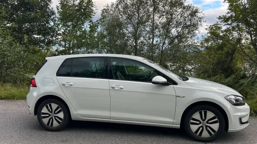VOLKSWAGEN GOLF E-GOLF 136 HK