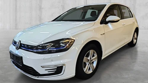 VOLKSWAGEN GOLF 136hk - R.Kam, Navi, ACC
