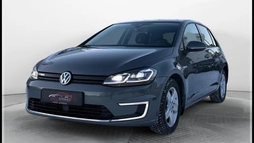 VOLKSWAGEN GOLF ACC | VARMETRÅDER | DAB | R.KAMERA | 100KW | 300 WLTP