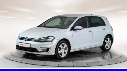 VOLKSWAGEN GOLF 136hk - R.Kam, LED, Keyless, Navi
