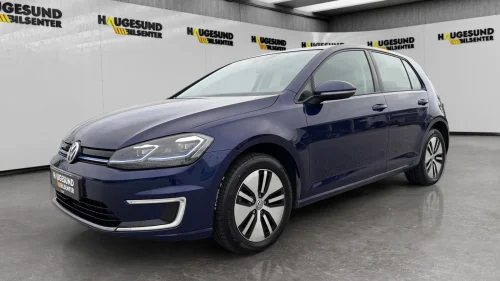 VOLKSWAGEN GOLF 136hk | Parksensor | Navi | LED | EU 04/28