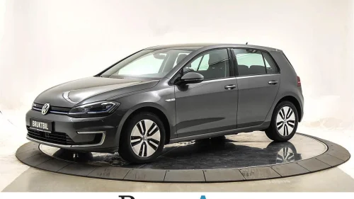 VOLKSWAGEN GOLF e-Golf 136hk/R.kam/Navi/Carplay/V.pumpe