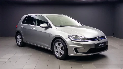 VOLKSWAGEN GOLF e-Golf /Virtual Display /Skinn /Navi /Adapt.Cruise /Cam