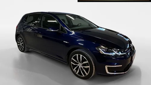 VOLKSWAGEN GOLF 136HK/ACC/R.Kam/Handsfree/Keyless/ Multi.R +++
