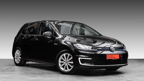 VOLKSWAGEN GOLF E-Golf EXCLUSIVE/ACC/Skinn/Active info/LED/Kamera/Navi