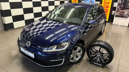 VOLKSWAGEN GOLF E-GOLF*100KW*300KM*1-EIER*EXCLUSIVE*NORSK*NY SERVICE+EU