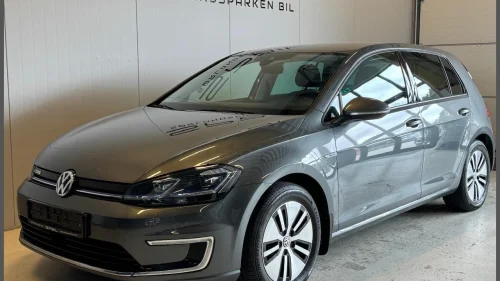 VOLKSWAGEN GOLF e-Golf 136Hk DAB+ Varmepumpe ACC Navi R.Kamera NYEU!