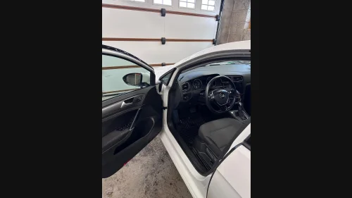 VOLKSWAGEN GOLF E Golf