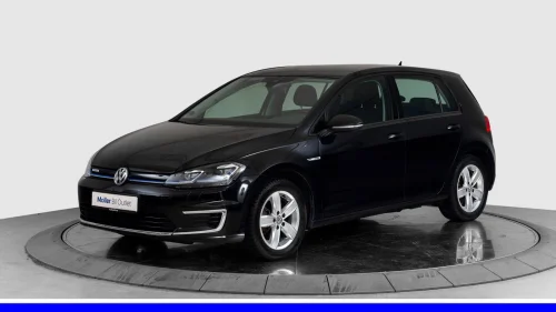 VOLKSWAGEN GOLF 136 hk - R.Kam, LED, Navi, KeylessAccess